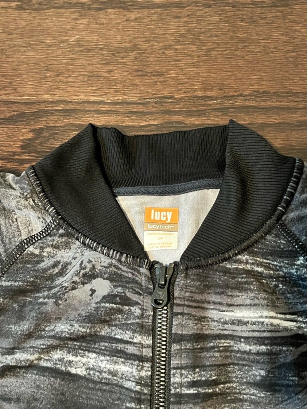 Lucy Tech Zip Jacket - Picture 4 of 7